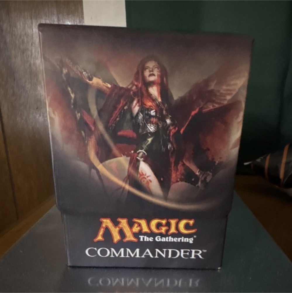 Ultra PRO Magic: The Gathering Commander Deck Box 2014 Michael Komarck, 2 Compa…