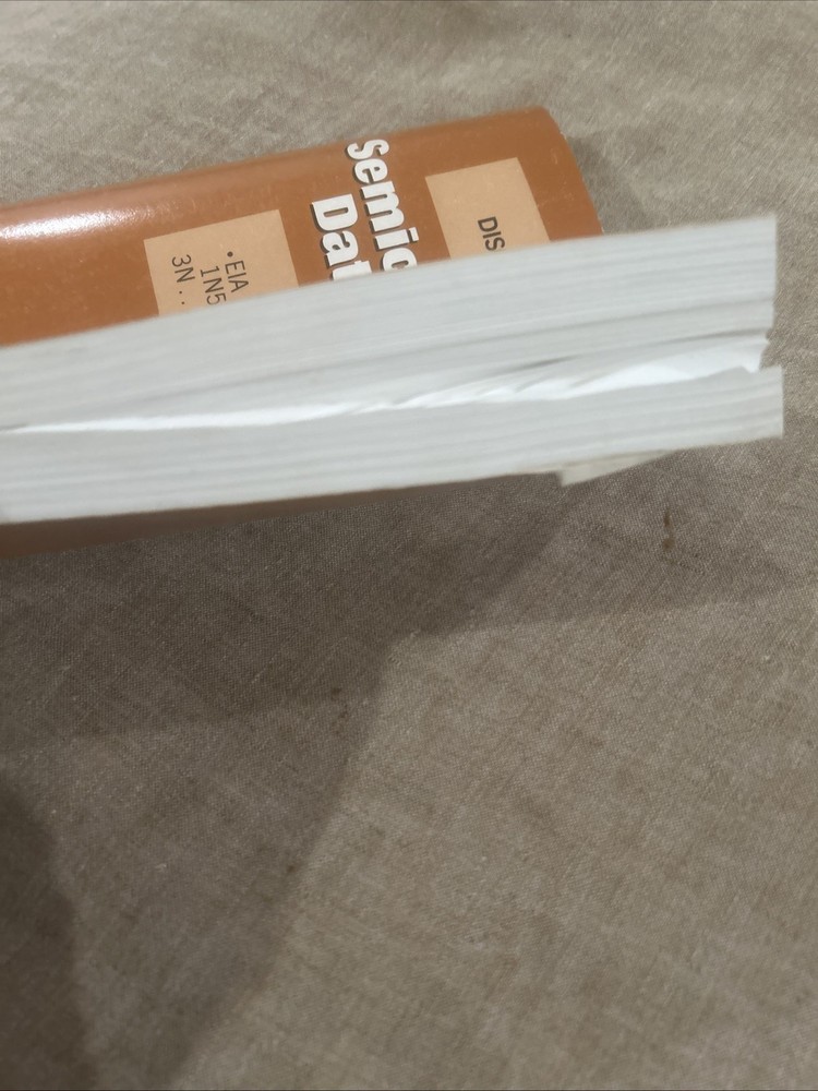 Motorola Data Book Semiconductor Data Library Volume 2 Second Edition 1974