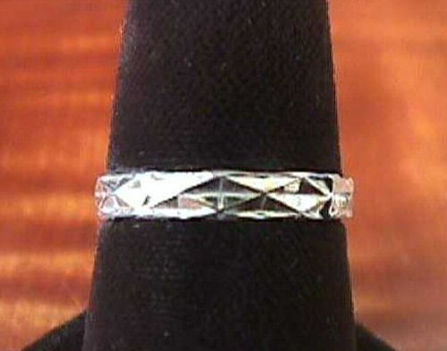 Ring Band with Diamond Shape Texture Design Sterling Silver RING Size 6