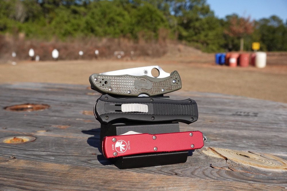 Knife Display Stand (3 Kinfe Capacity)