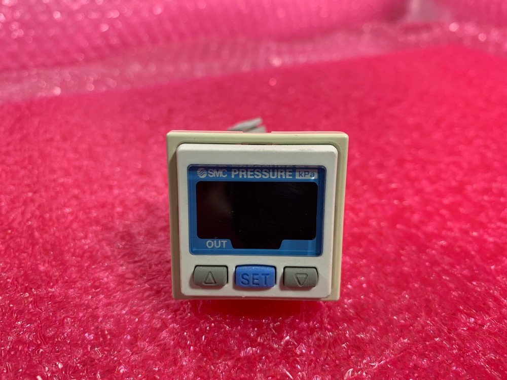 ZSE30-01-25 SMC Vacuum transmitter Pressure switch Used