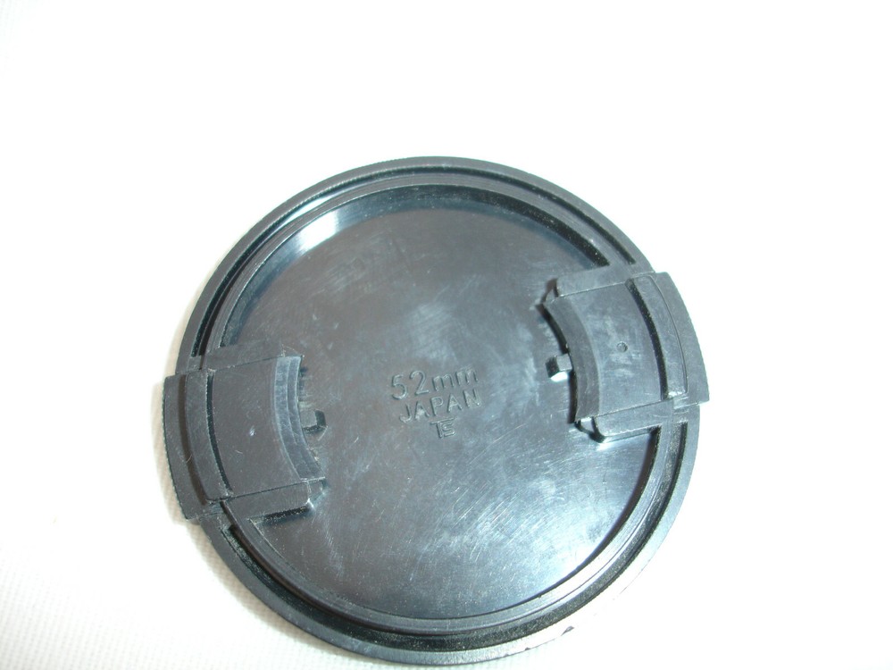MAKINON 52mm plastic front lens cap