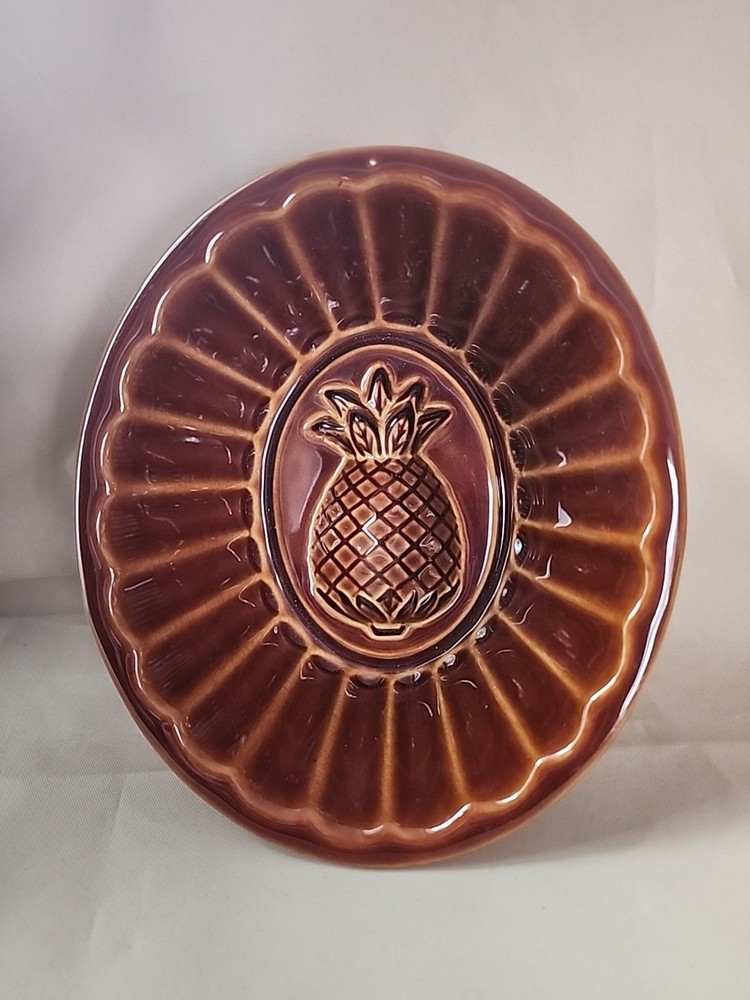 Williams & Sonoma Brown Glazed Pineapple Mold Wall Decor