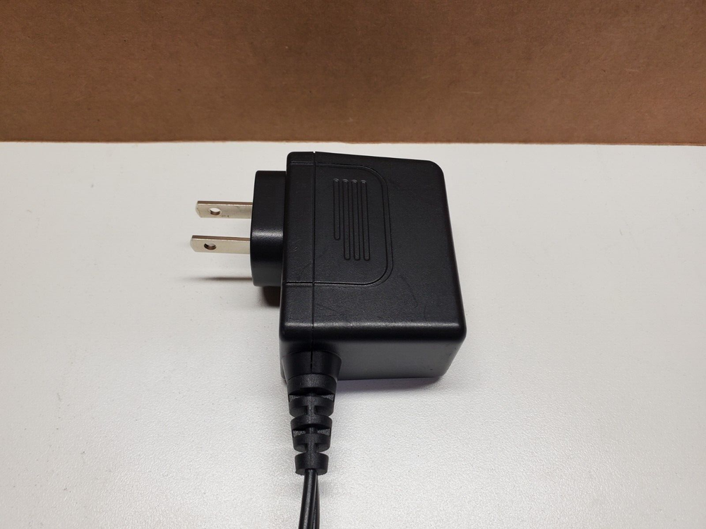 Solytech Enterprise Adapter AD1705C- 5V-2.6A Max 13W Fully operational