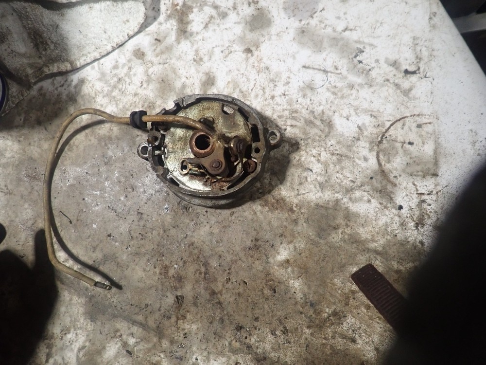HONDA CL100  1971 Inner Points Housing/Base