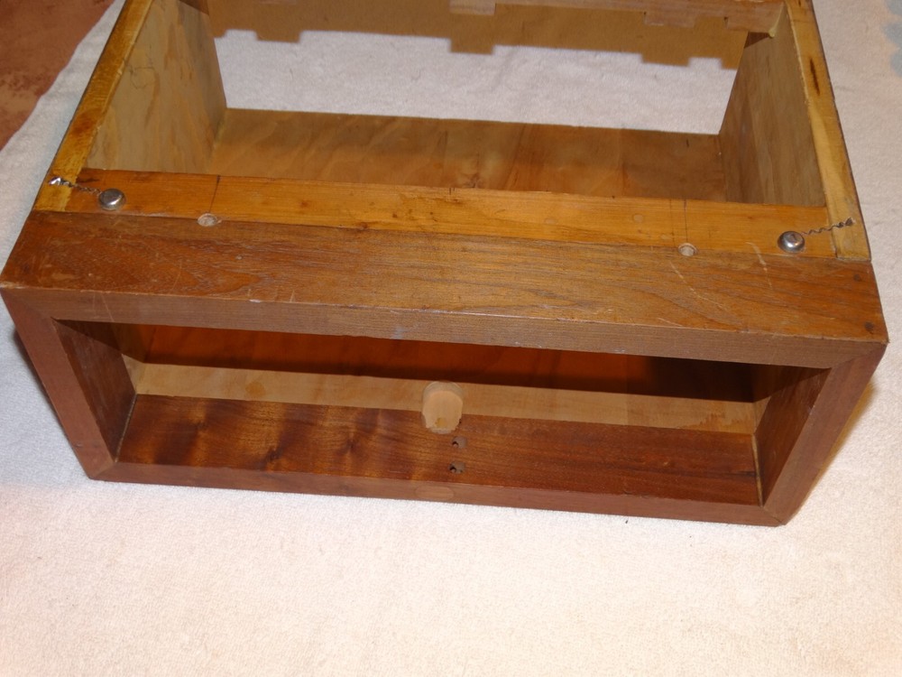 Vintage Wood Case *READ*