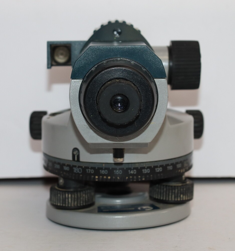 BOSCH GOL 26 Automatic Optical Level With Case Surveyor Transit