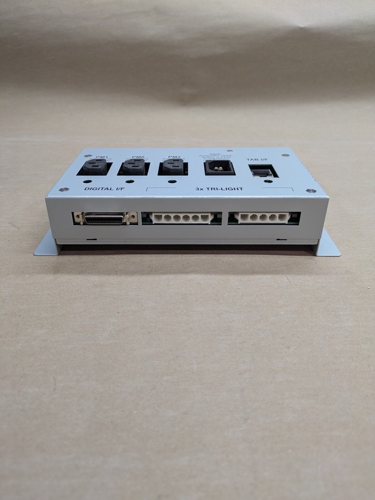 NEW - TAB/R3 Trilight Controller Box - 497-0450589