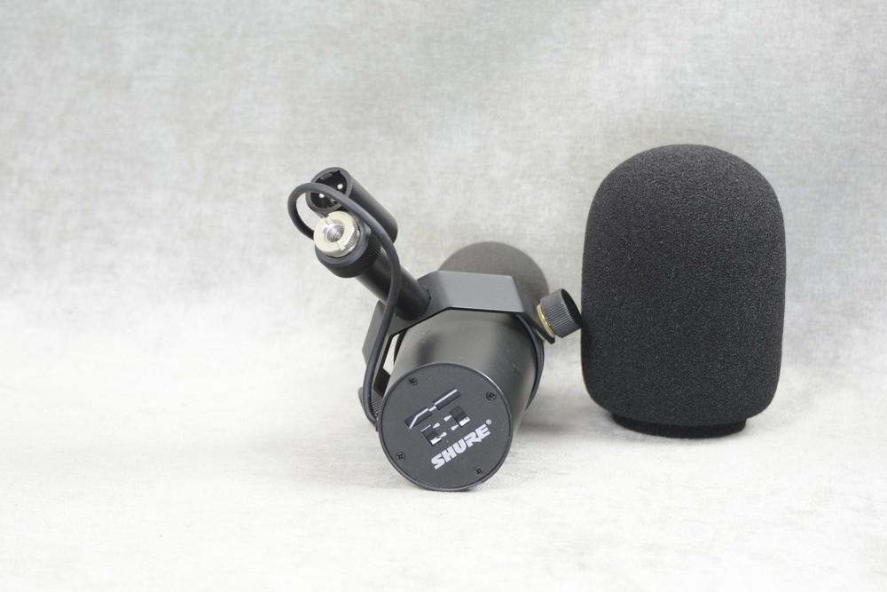 Shure SM7B Cardioid Dynamic Microphone