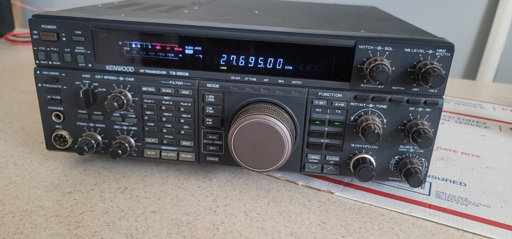 KENWOOD TS 850S HF TRANSCEIVER
