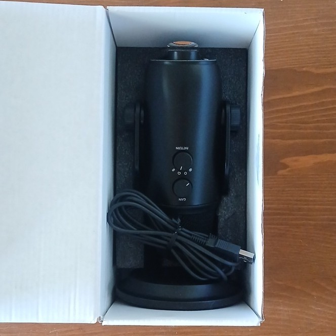 Blue Yeti USB Microphone Black with Mute Button, Gain Control, Adjustable Stand