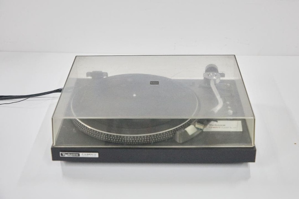 Technics SL-23 Turntable  From Japan Operation Confirmed