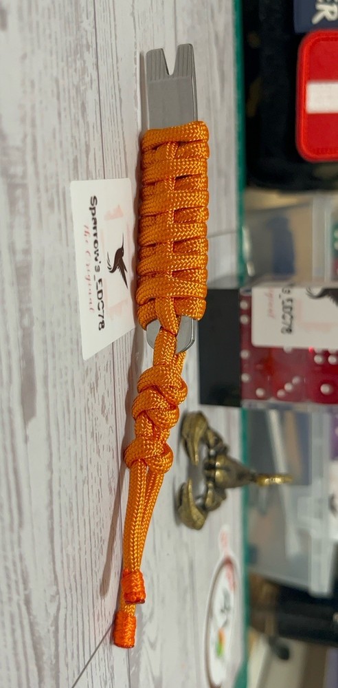 Sparrow’s EDC / Gerber Wrap Mini Pry Bar