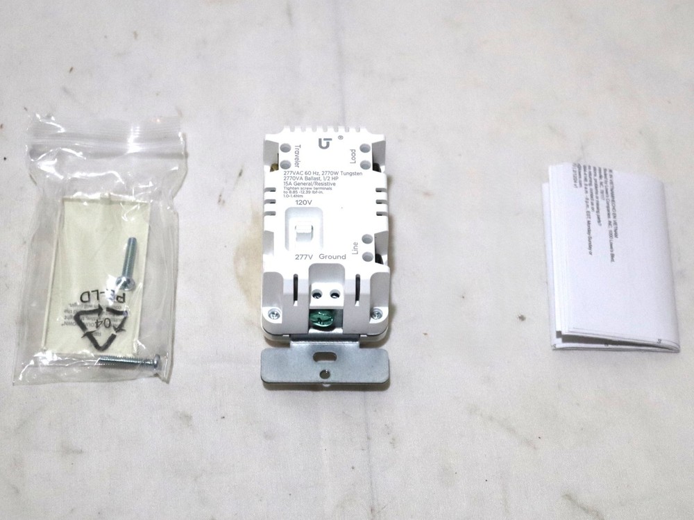 Utilitech Programmable Digital Lighting Timer, 15 Amps, 120-Volt, Indoor 5474545