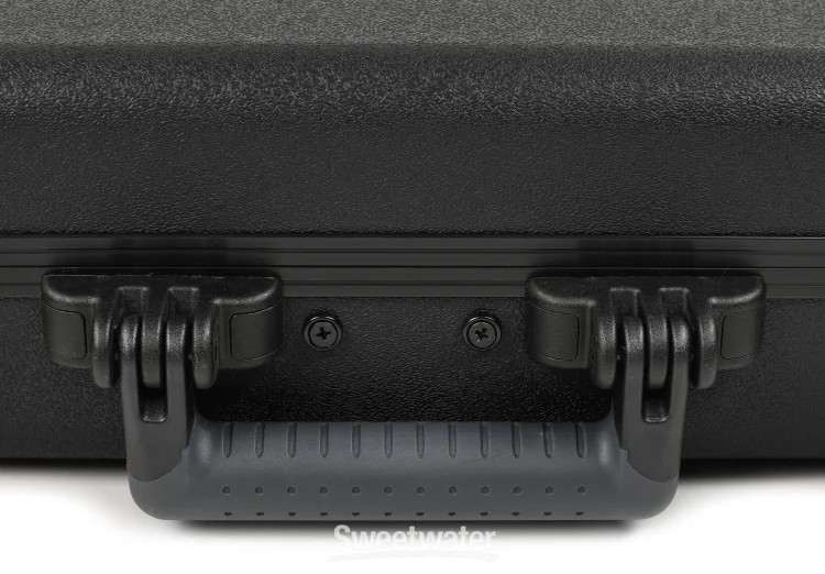 Fender Deluxe Molded Bass Case - Black