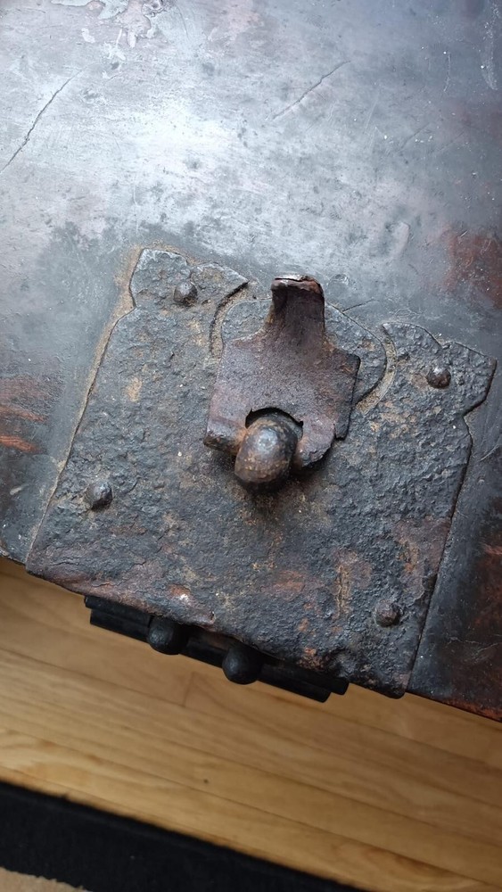 Antique Chest 1700s