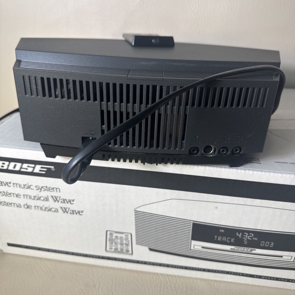 Bose Wave Music System III Black With Remote