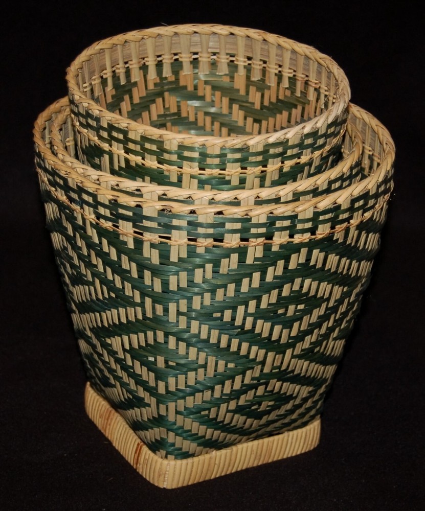 VINTAGE Southwestern Baskets Set of 3 Stackable Green Pattern