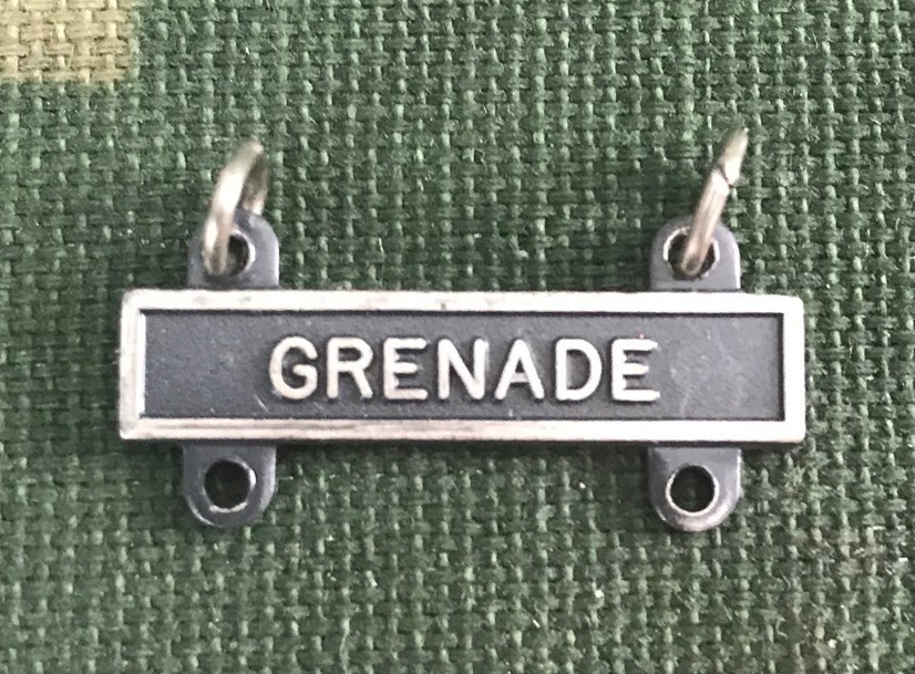 US ARMY GRENADE QUALIFICATION BAR; OXIDIZED SILVER FINISH