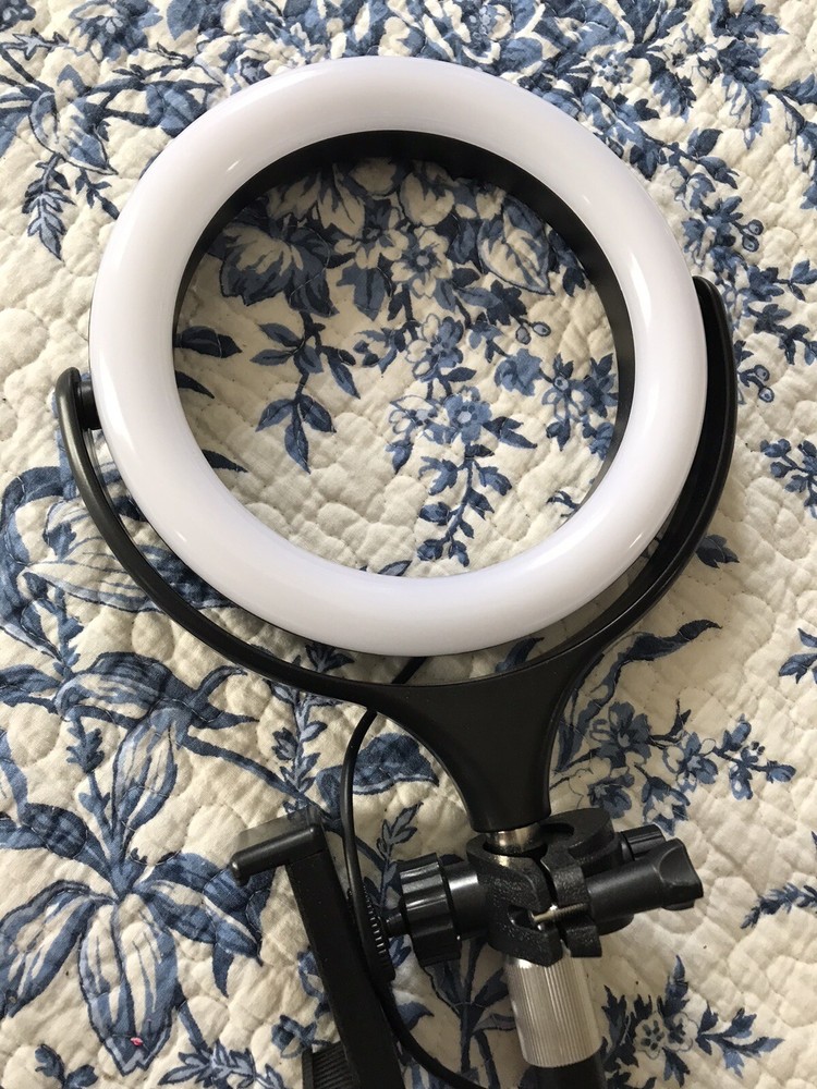 Computer Adjustable Zoom Light Round