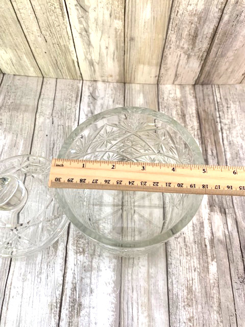 Heavy Crystal-Clear Jar with Lid
