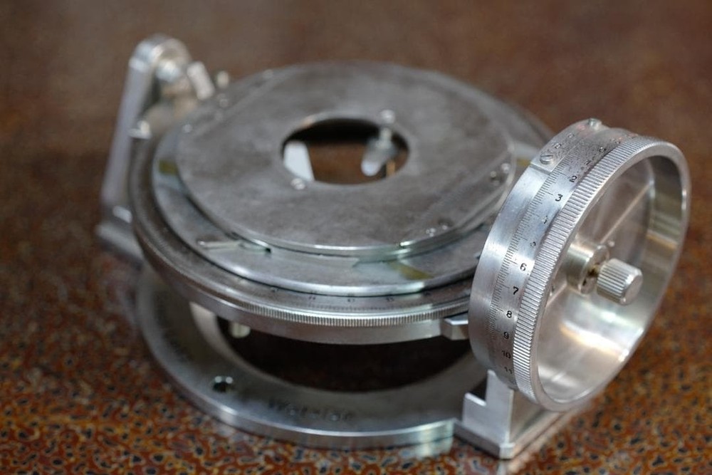 Antique Leitz Universal Rotating Stage UT2 Reflected Light Polarizing SN3201