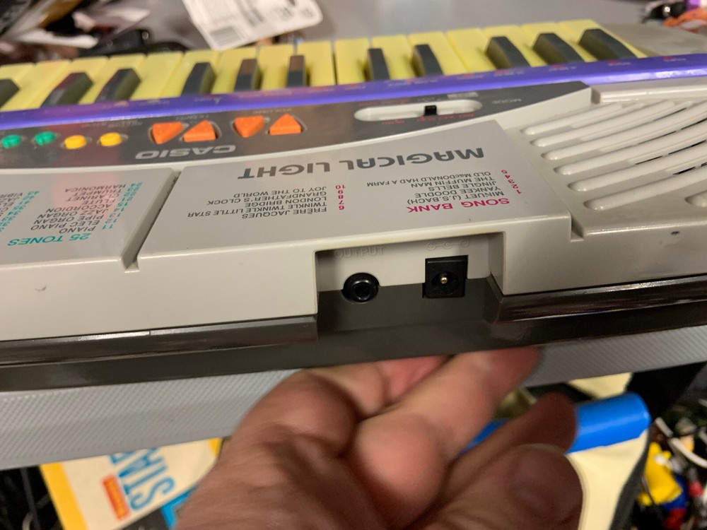 Casio Magical Light ML-2 Keyboard - Tested and Works