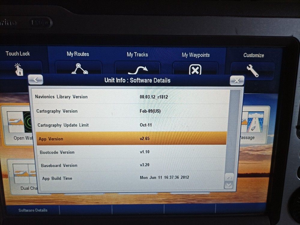 Raymarine E120w Widescreen HybridTouch Chartplotter Multifunction Display