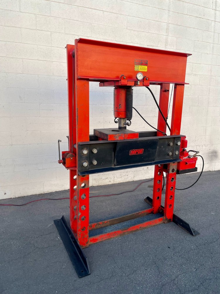 H Frame Norco 78110A Hydraulic Shop Press 110 Tons Capacity