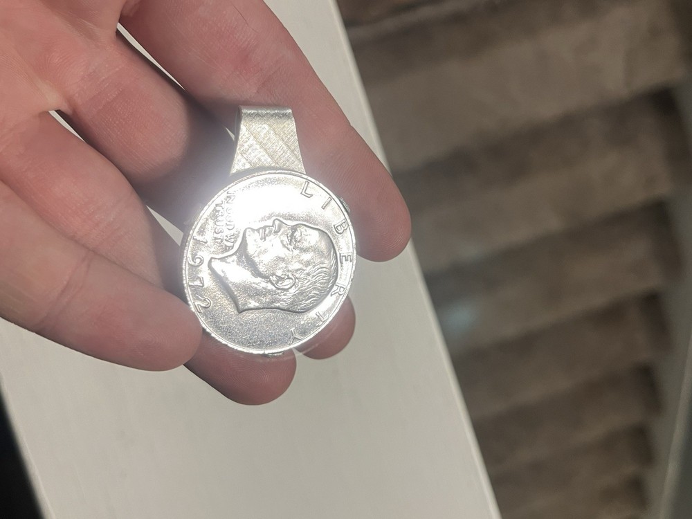 Vintage 1972 Eisenhower Dollar Money Clip