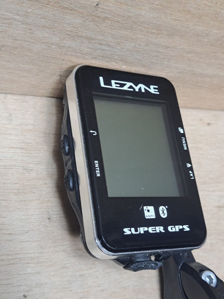 Lezyne Super GPS Cycling Computer / Mount & clamp included