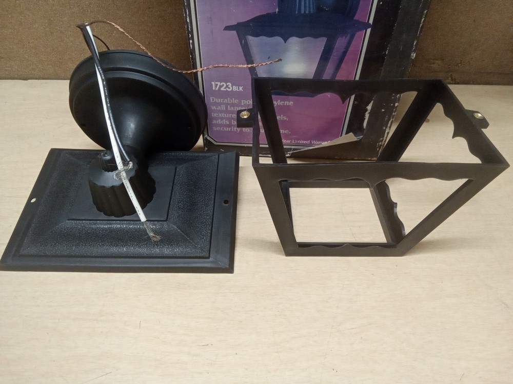 Delval Lighting 1723BLK Durable Polypropylene Wall Lantern