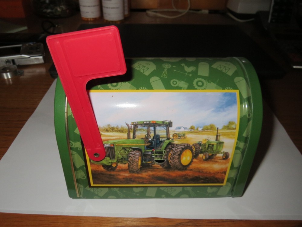 John Deere Mini Collectible Mail Box (H)