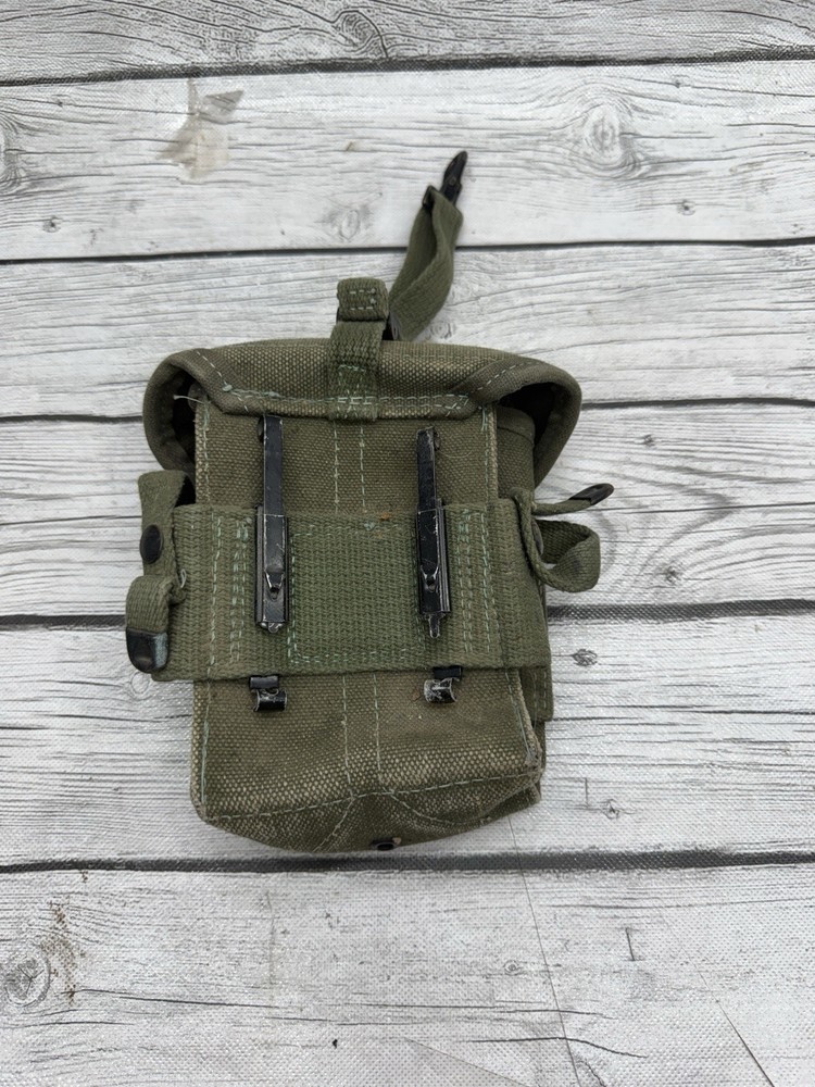 M1960 Universal Small Arms Ammunition Pouch