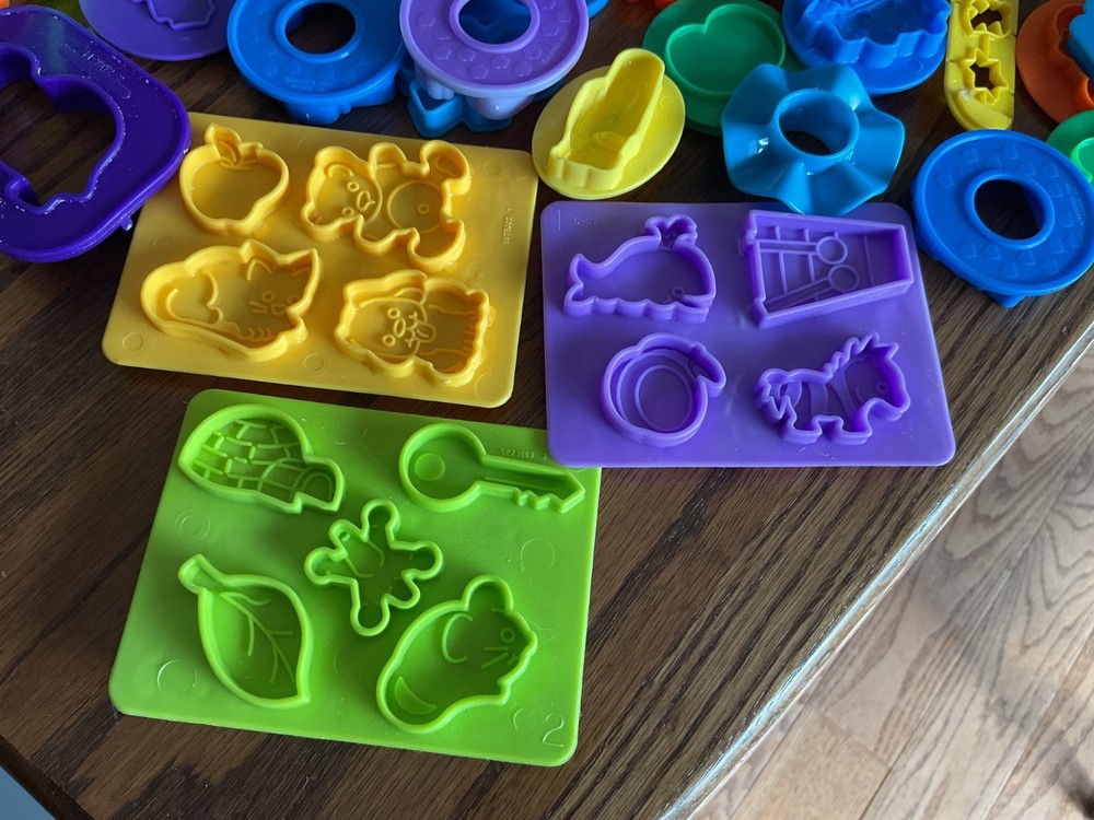 🔥165 PCS-Play-Doh Accessories Tools Cutters Molds Rollers Huge Lot NICE!!!