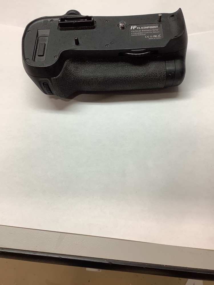 Flash Point FPBGMD12A Battery Pack for Nikon D800 Camera