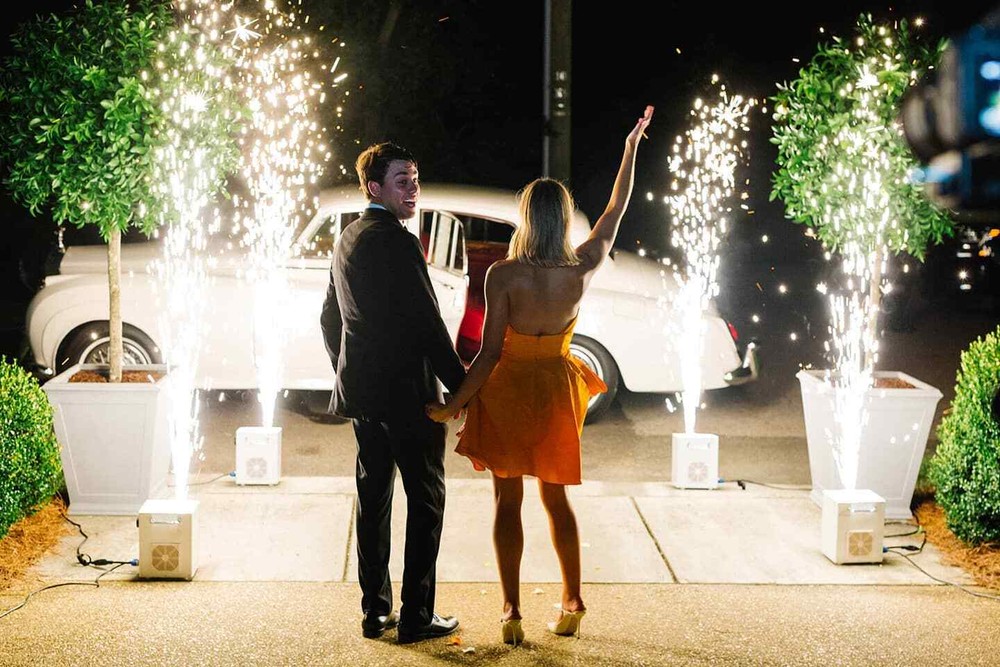 VShow 2pcs Cold Spark Machine 750W Stage Effect Firework Machine for Wedding
