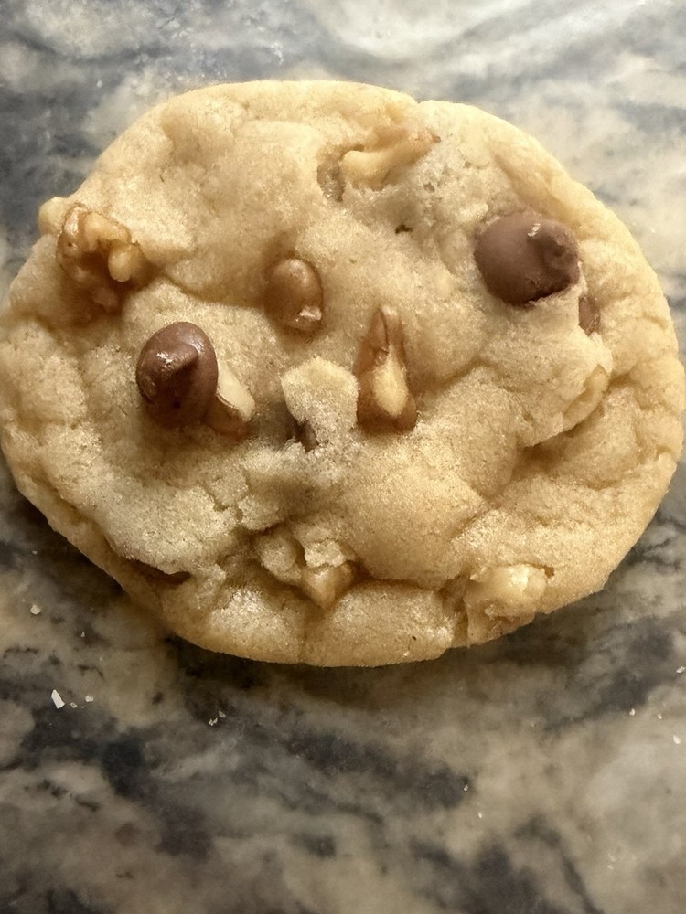 Chocolate Chip Walnut Cookies   Freshly Made. (18 Cookies)
