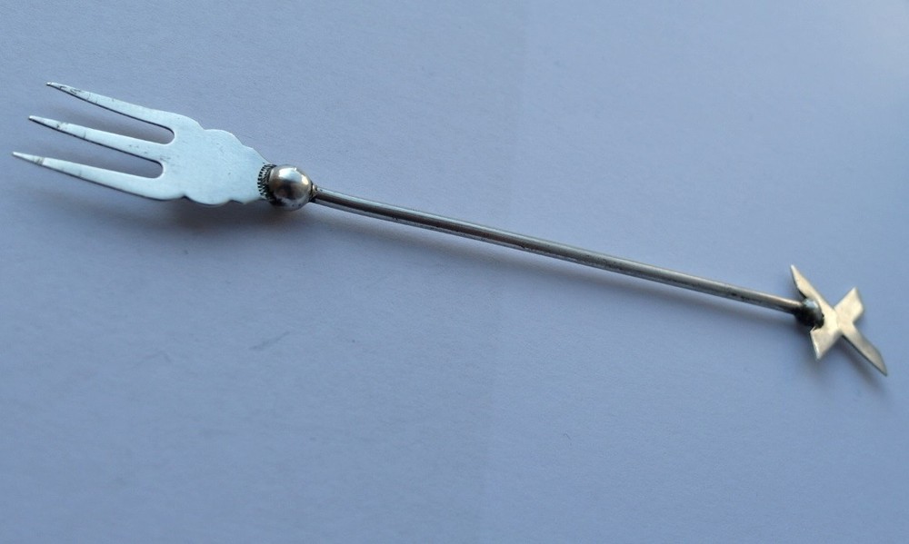 Rare Fork, Serving Fork, Silver, England, around 1921 F49