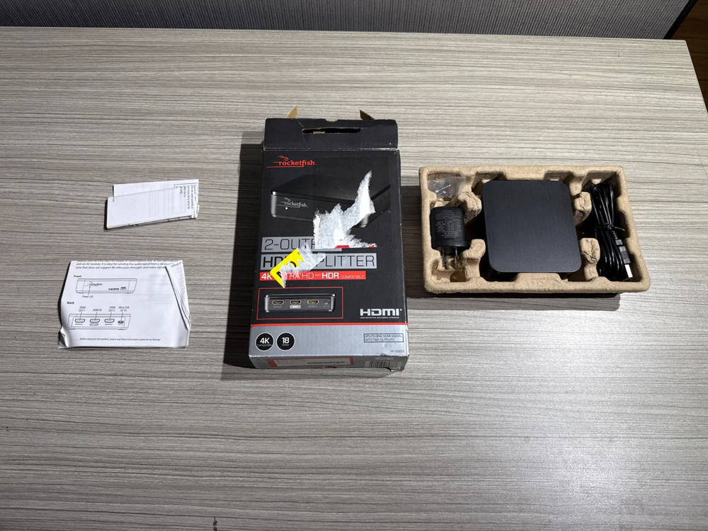 Rocketfish RF-G1603 2-Output HDMI Splitter 4K @ 60Hz, HDR Pass-Through 33B