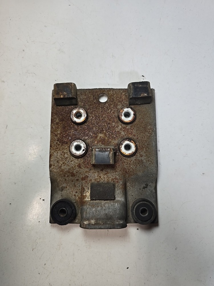 Suzuki GSF 650 Bandit K5/6/7 2005 - 2007 Fuel Tank Bracket