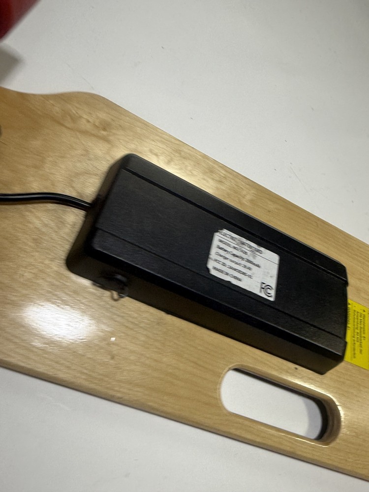 Elifine Electric Skateboard No Remote Or Charger