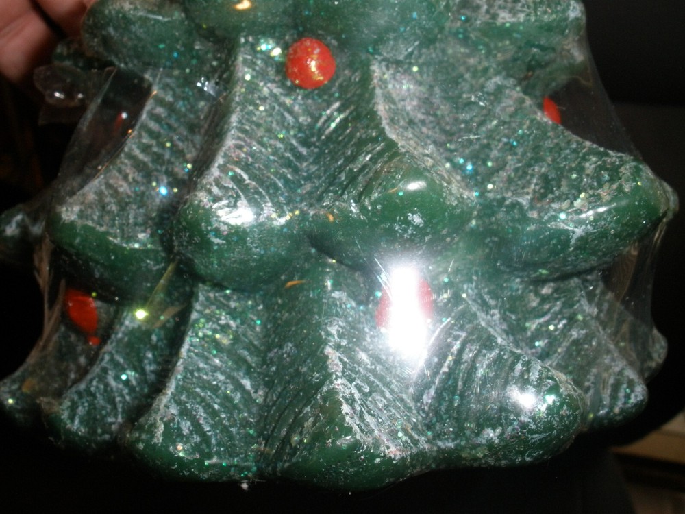 NEW Christmas Tree with Berries 6.5" Candle