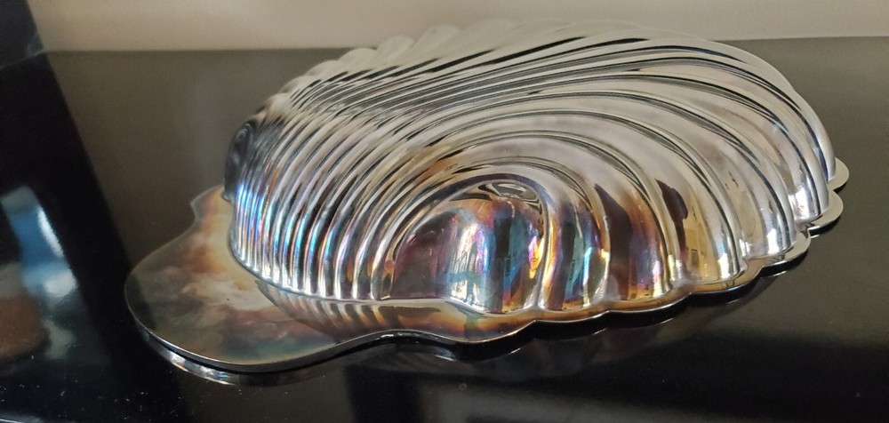 VTG Large Wm Rogers Silverplate Clam Shell Platter