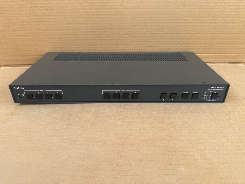 EXTRON MAV 44 AV 60-553-21 AV MATRIX SWITCHER