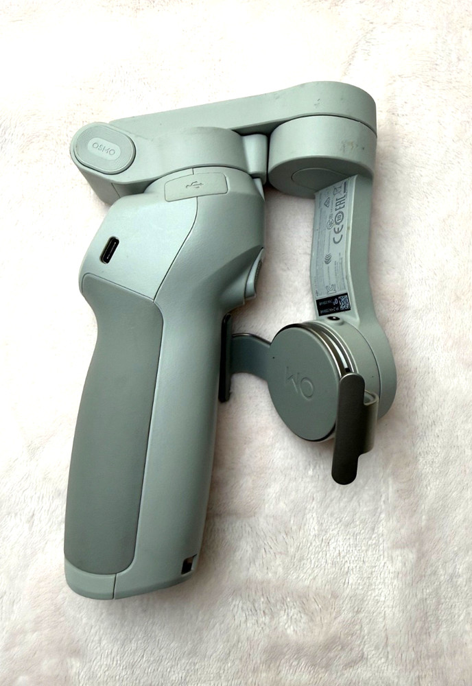 DJI OM 4 Smartphone Gimbal Stabilizer