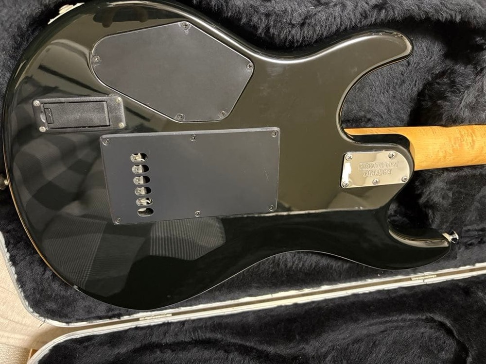 MUSIC MAN LUKE II Black Safe Packing!