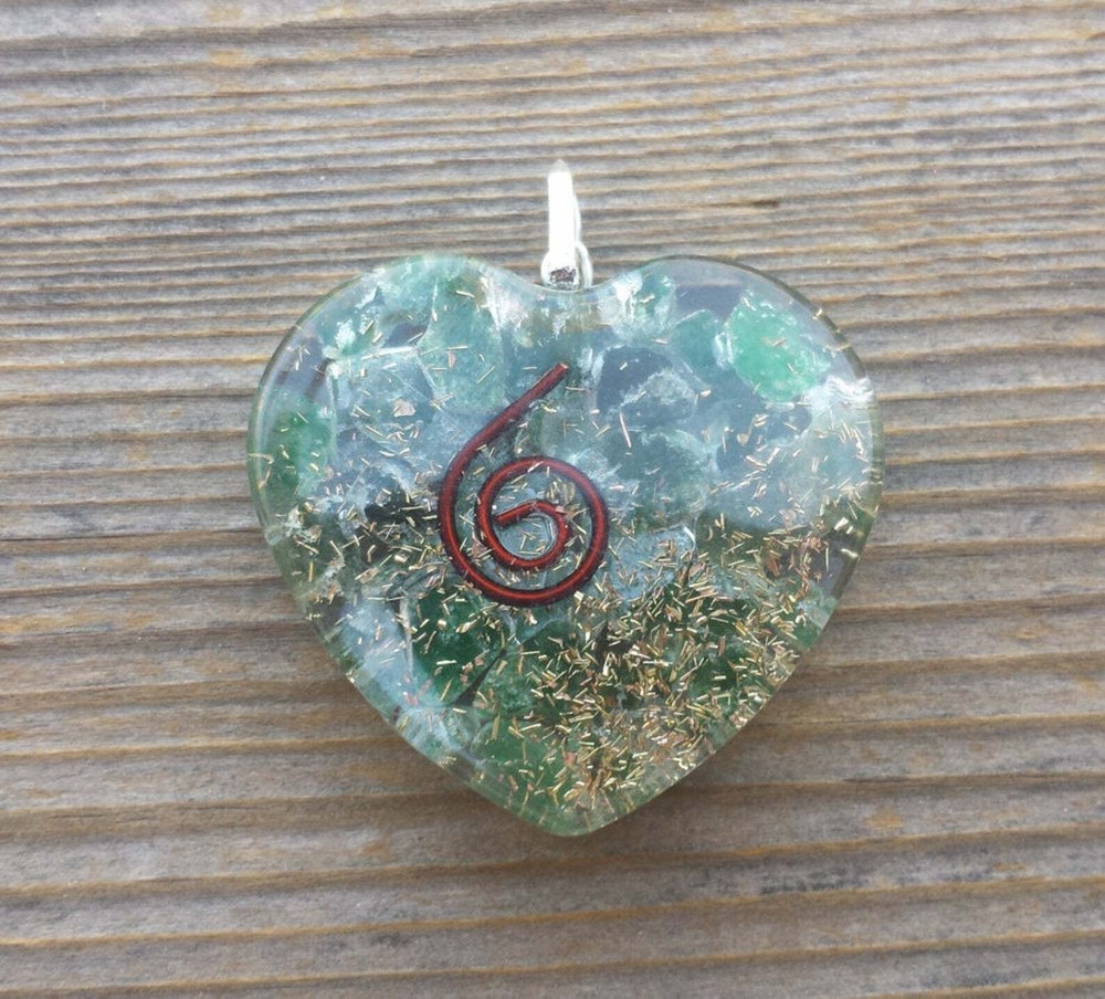 ORGONE JADE GEMSTONE HEART SHAPED PENDANT ORGONITE (ONE)