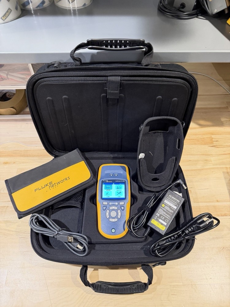 FLUKE NETWORKS LRAT-2000 LINKRUNNER AT-2000 AUTO TESTER - FREE SHIPPING