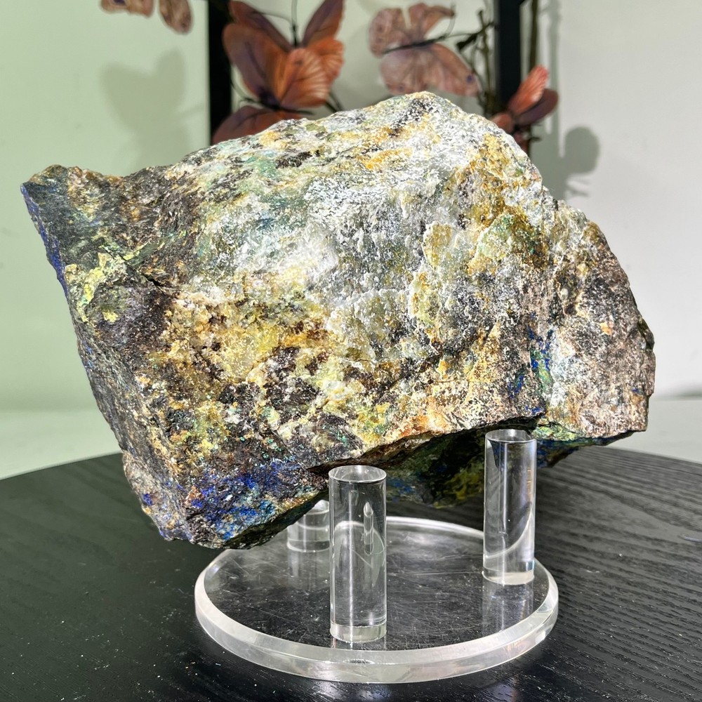 4.18LB Cave specimens containing magnesite crystal minerals
